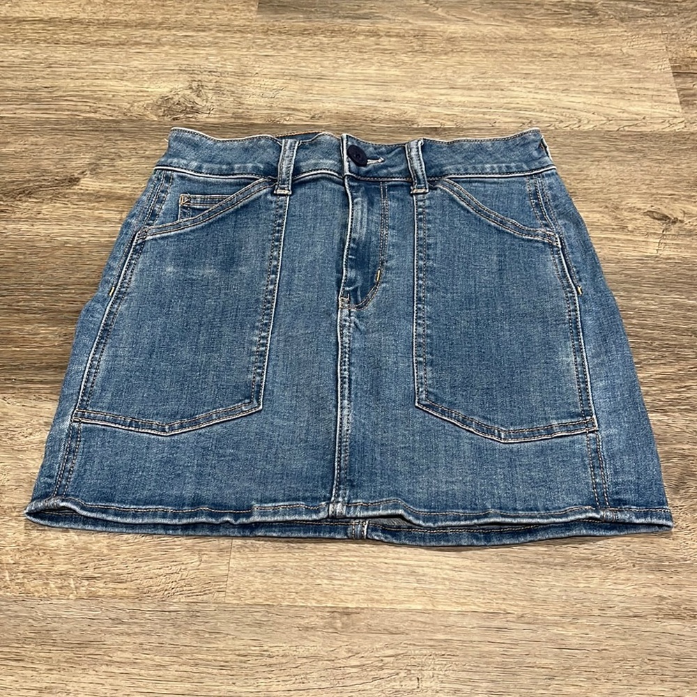 American Eagle Outfitters Size 2 High Rise Mini Denim Skirt